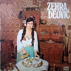 Zehra, posando con naturalidad